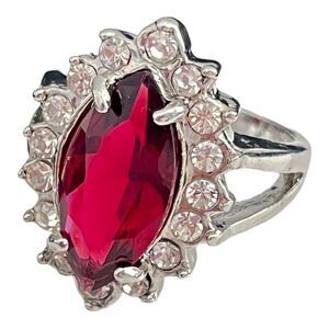 Vintage 1980s Magenta Marquis Rhinestone Halo Ring Silver Tone Size 6 - 5J